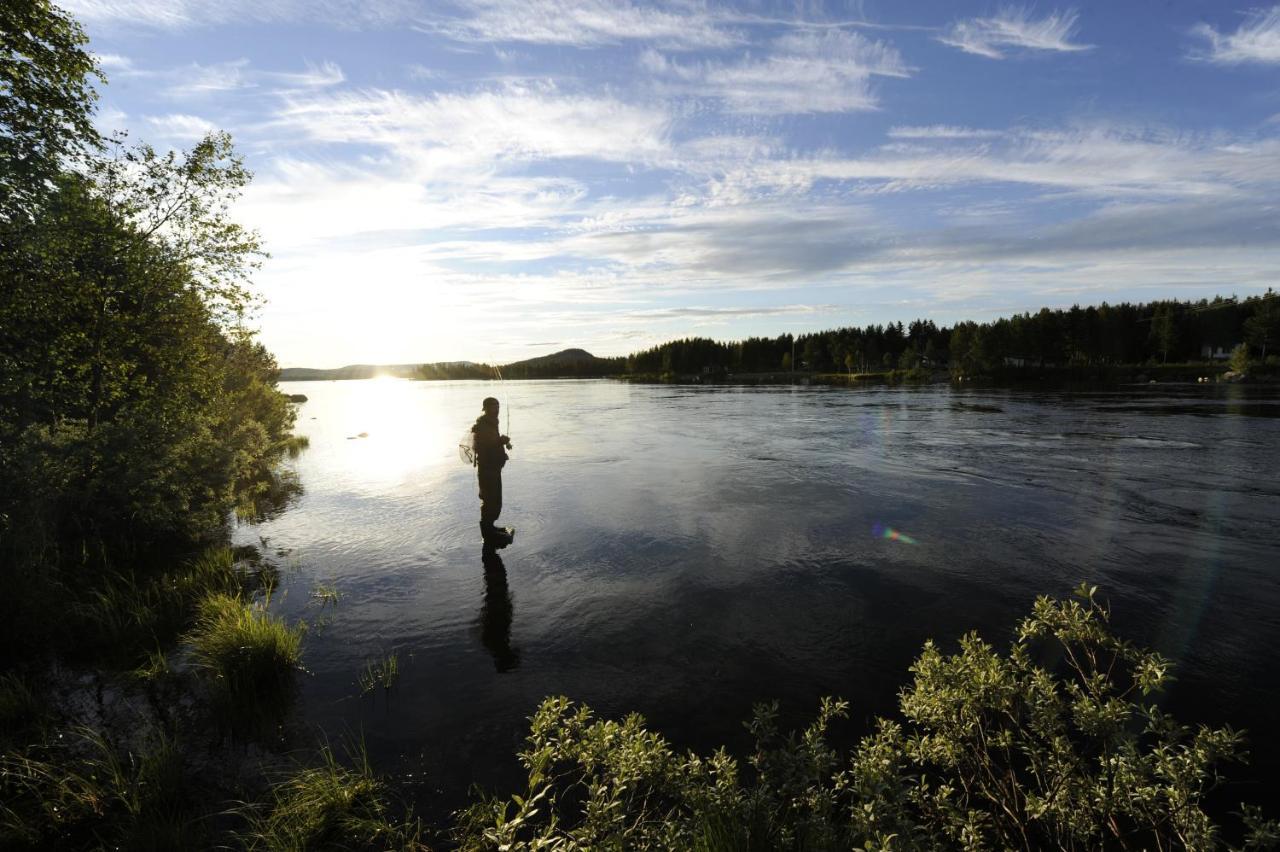 Majatalo Jurtta Hotel Rautuskylä Buitenkant foto