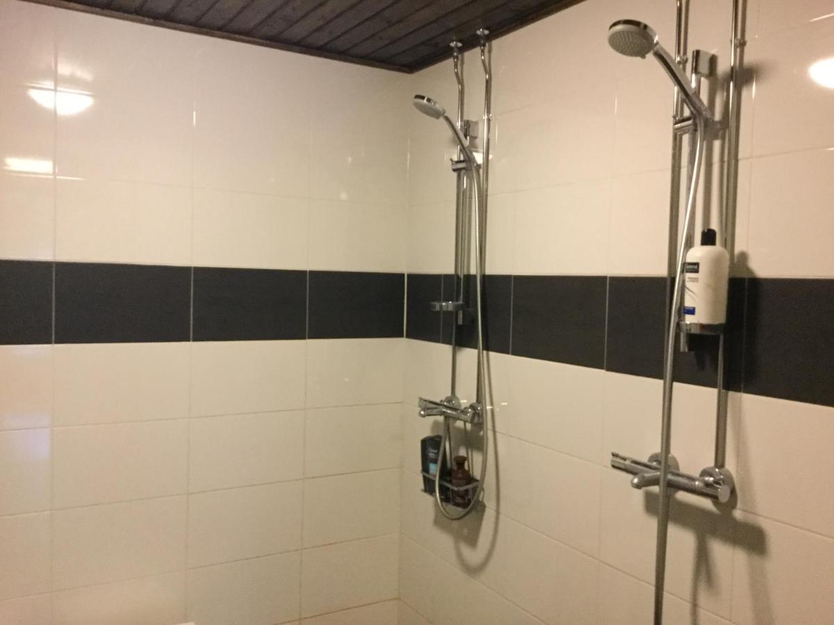Majatalo Jurtta Hotel Rautuskylä Buitenkant foto